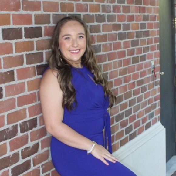 Profile Picture of Ashlyn Mcdaniel (@ashlynmcdani594) on Poshmark