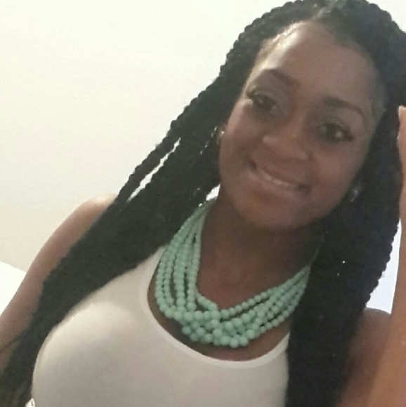 Profile Picture of Ashley Charles (@samariyah) on Poshmark