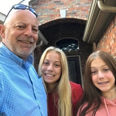 Profile Picture of Tony Bratton (@tugbeau) on Twitter