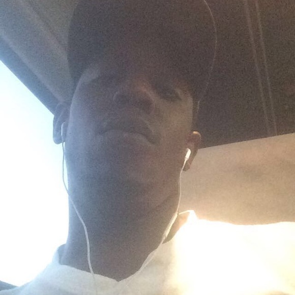 Profile Picture of Chris Fields (@juice3900) on Poshmark