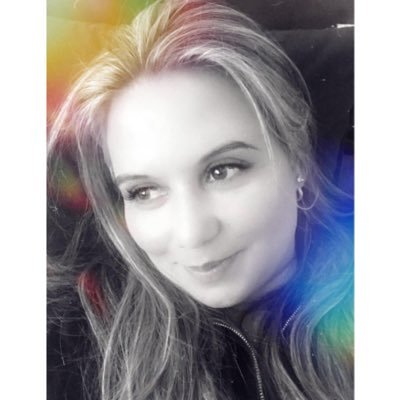 Profile Picture of Claudia M. Urrego (@ClaudiamUrrego1) on Twitter