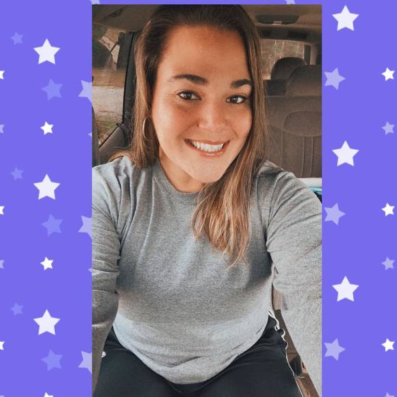 Profile Picture of Nicole Wahrman (@cola31) on Poshmark