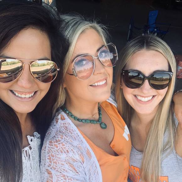 Profile Picture of Kendall Parrott (@kkparrott) on Poshmark