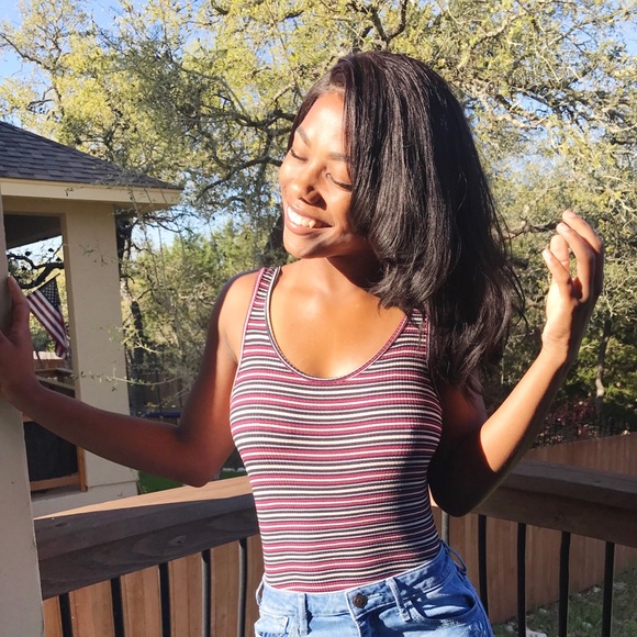 Profile Picture of Naomi Sinclair (@nmsinclair) on Poshmark
