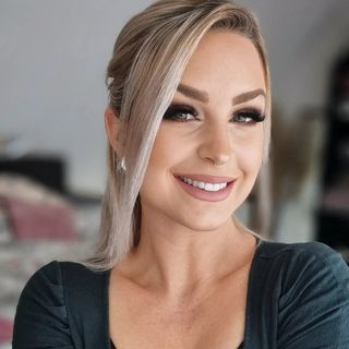 Profile Picture of 𝔹𝕖𝕒𝕦𝕥𝕪| 𝔽𝕒𝕤𝕙𝕚𝕠𝕟 | ℍ𝕒𝕚𝕣𝕤𝕥𝕪𝕝𝕖 (@bianca_van_de_velde) on Instagram