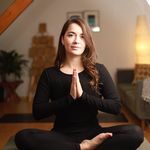 Profile Picture of Kate Maloney (@little.bit.of.yoga) on Instagram