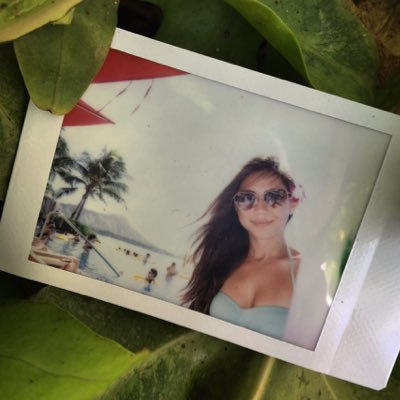Profile Picture of Cassandra Bae (@CassieBohe) on Twitter