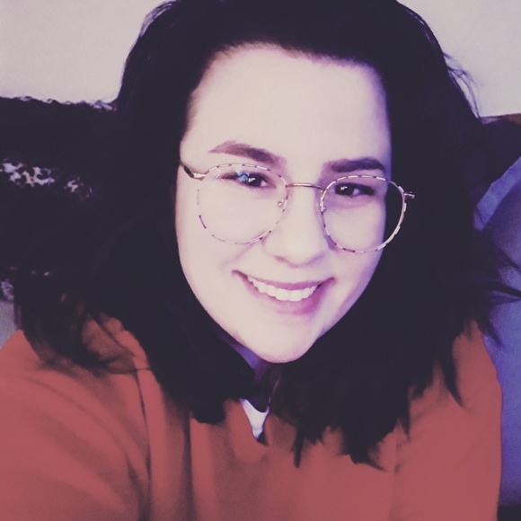 Profile Picture of Sarah Dutrizac (@sarahdutrizac) on Poshmark