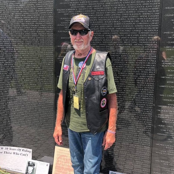 Profile Picture of Melissa Mougey (@missymougey) on Poshmark