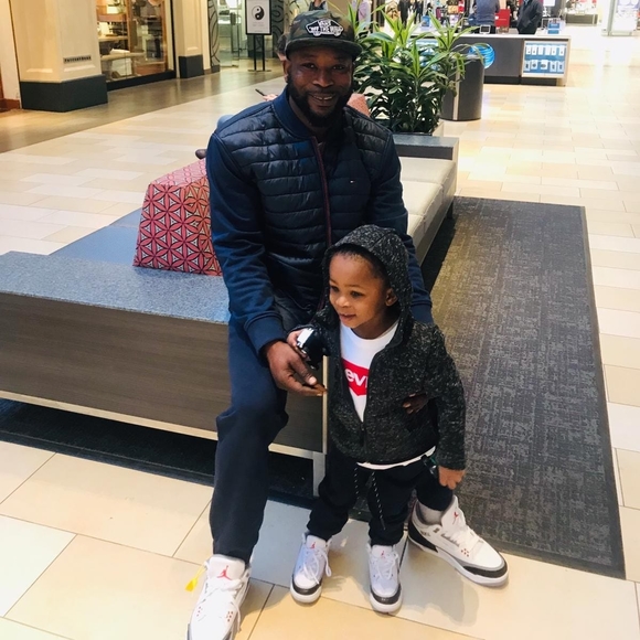 Profile Picture of Muna Hassan yussif (@munayassif) on Poshmark