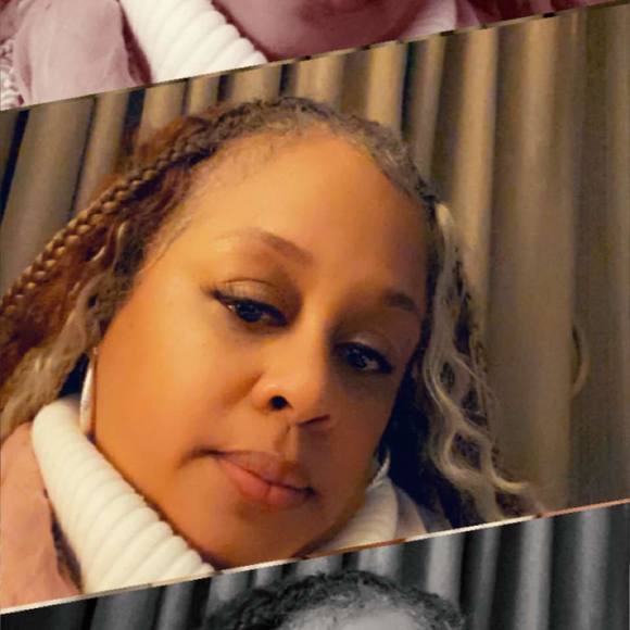 Profile Picture of Tatanisha Watson (@tobprettiecutie) on Poshmark