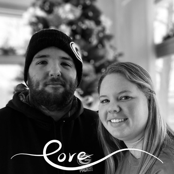 Profile Picture of Kristi Hoien (@hoienk) on Poshmark