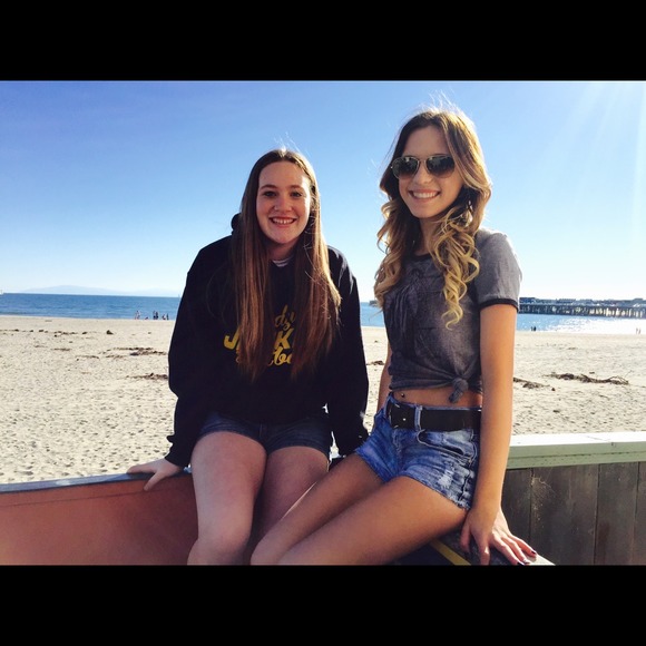 Profile Picture of Katelyn Cannella (@katelyncannella) on Poshmark