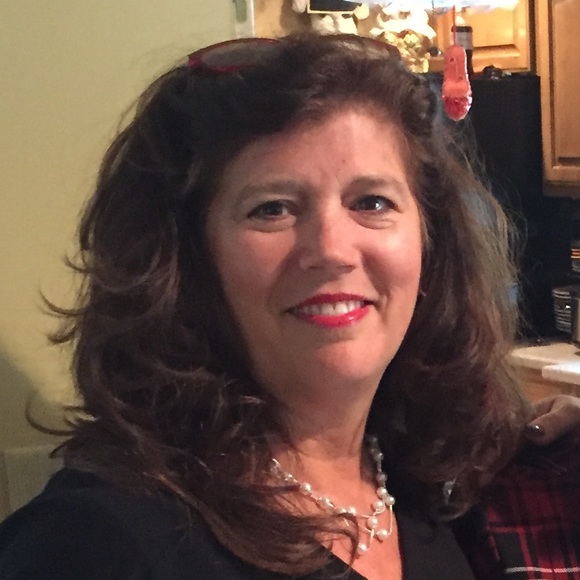 Profile Picture of Mitzi Mcdaniel (@mitmac66) on Poshmark