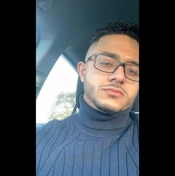 Profile Picture of Tarek Alshalkmi (@tarek_alshalkmi) on Poshmark