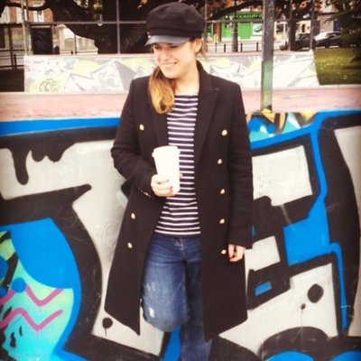 Profile Picture of Whatshewears (@@whatshewears) on Twitter