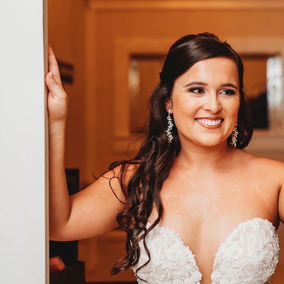 Profile Picture of Alysia Wilson (@awinkler123) on Poshmark