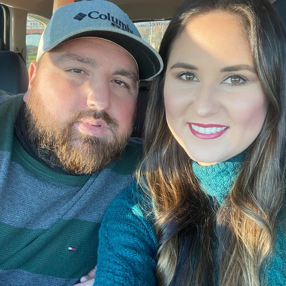 Profile Picture of Haley Howell (@robert_howell85) on Poshmark