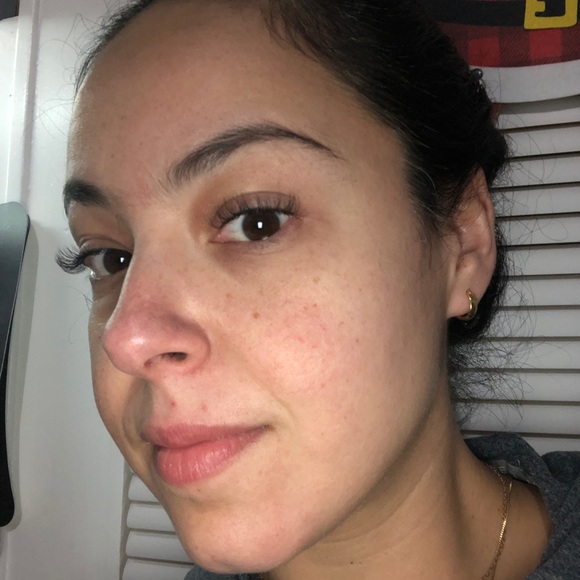 Profile Picture of Zara Puzzio (@zarapuzzio) on Poshmark