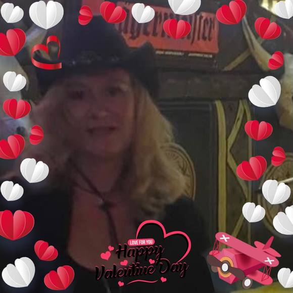 Profile Picture of Diane Macmullen (@dianemacmullen) on Poshmark