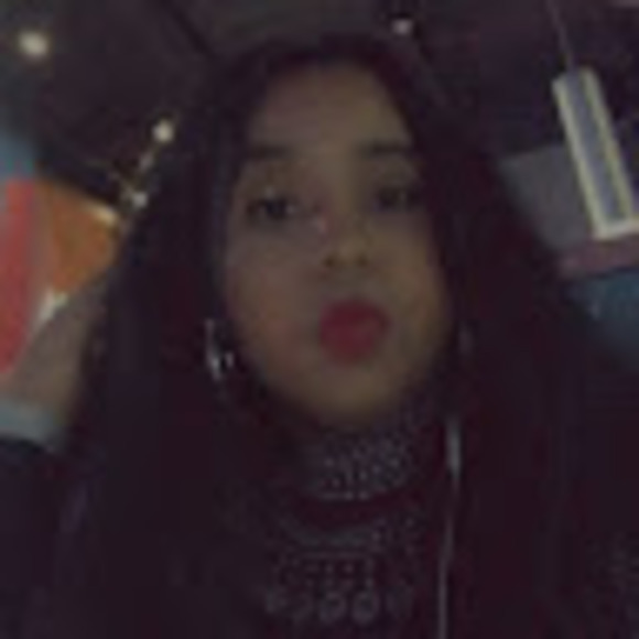 Bianca Perkins - Poshmark Profile Picture of Bianca Perkins (@biancaperkin520) on Poshmark