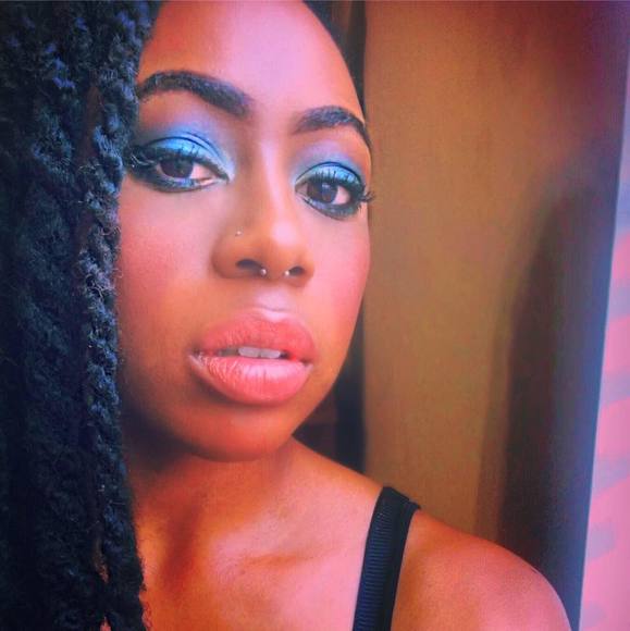 Profile Picture of Brianne Hayes (@heysnnybb) on Poshmark