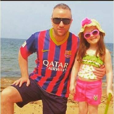 Profile Picture of Colin R Oliver (@ColOl73) on Twitter