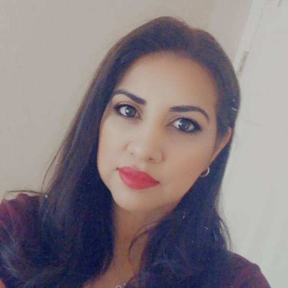 Profile Picture of Lineth Elizalde (@linethelizalde) on Poshmark