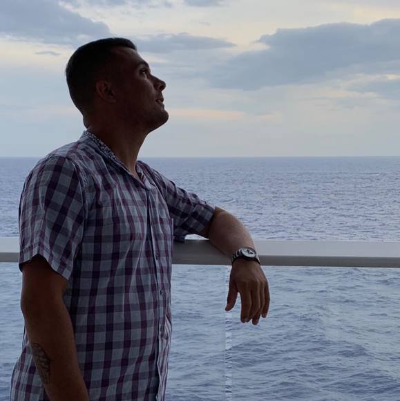 Profile Picture of Mark Fred (@purcell70) on Poshmark