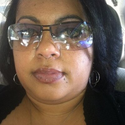 Profile Picture of Michelle Stanfield (@ymeme74) on Twitter