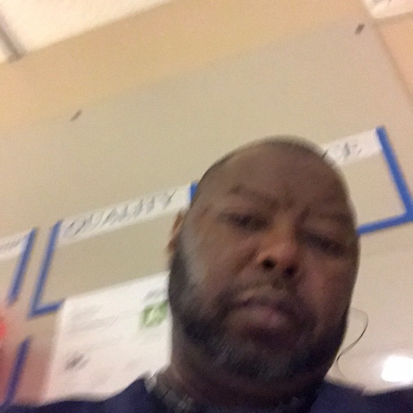 John Bilberry - Poshmark Profile Picture of John Bilberry (@lilbug3100) on Poshmark