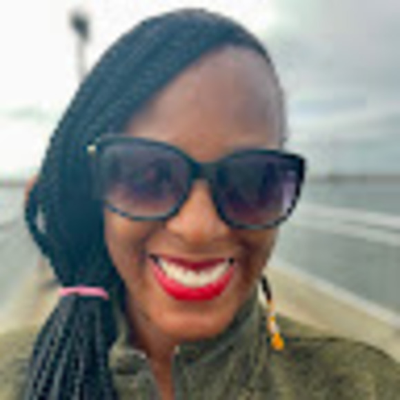 Profile Picture of Inez Frazier (@alyse1967) on Poshmark