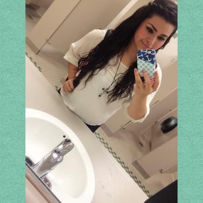 Profile Picture of Yesenia Bernabe Diaz (@YeseniaBernabe3) on Twitter