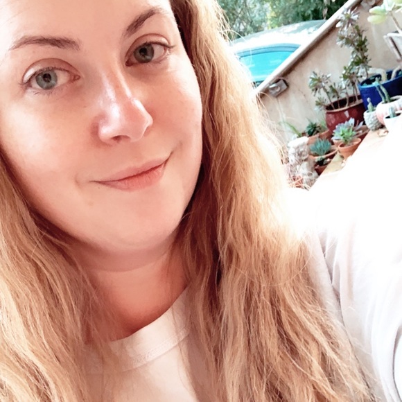 Profile Picture of Pamela Adams (@altapam) on Poshmark