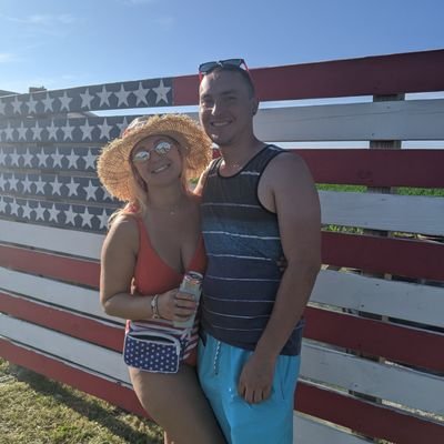Profile Picture of Rachel Schlessman (@rschles107) on Twitter