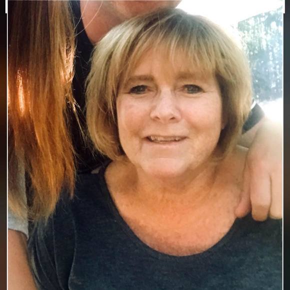 Profile Picture of Sally Bammer (@sjbammer) on Poshmark