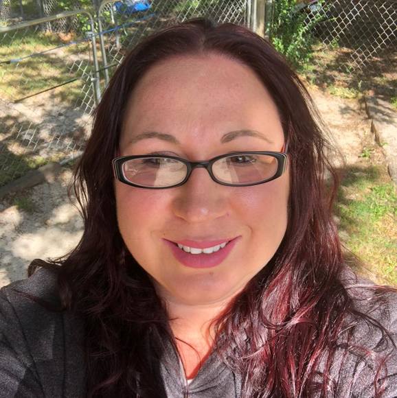 Jenny Taschler - Poshmark Profile Picture of Jenny Taschler (@finny6282) on Poshmark