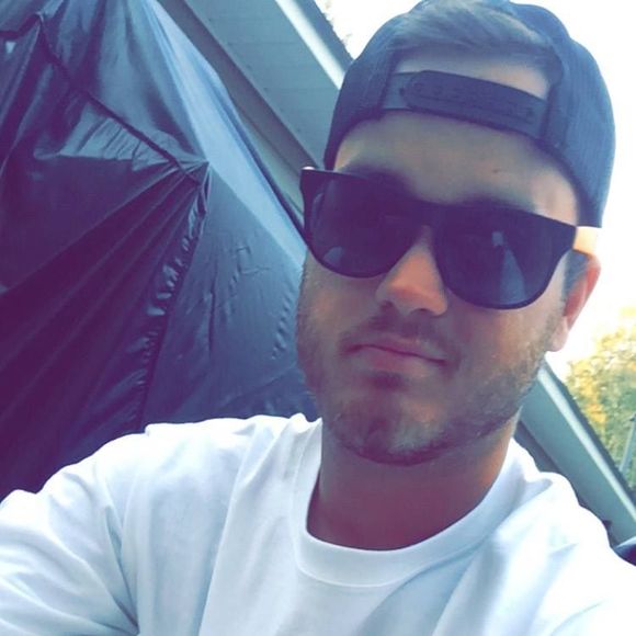 Profile Picture of Nathan Benson (@nathanbenson123) on Poshmark