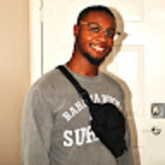 Profile Picture of Micah Brewer (@micahbrewer3) on Poshmark