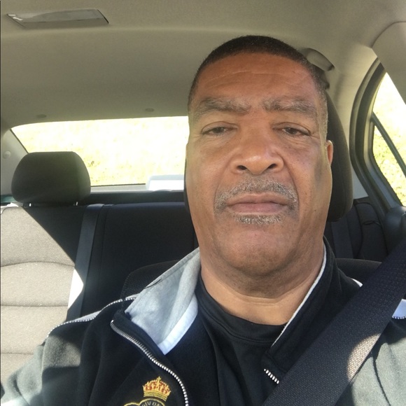 Profile Picture of Kevin Burwell (@kevinlive215) on Poshmark