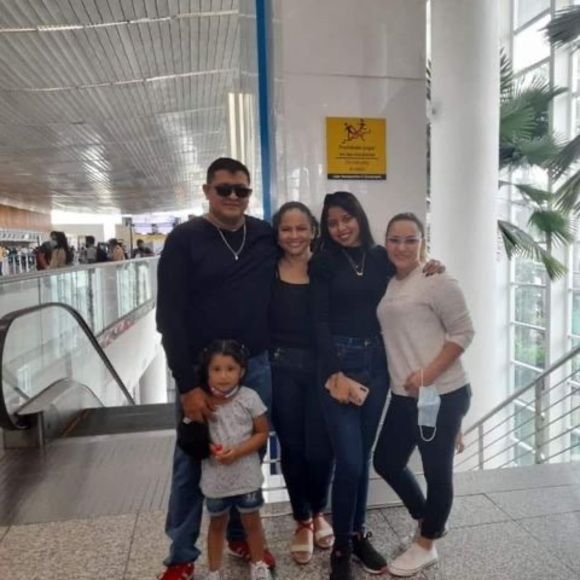 Víctor hugo Jurado mosquera - Poshmark Profile Picture of Víctor hugo Jurado mosquera (@vhjnjurado) on Poshmark