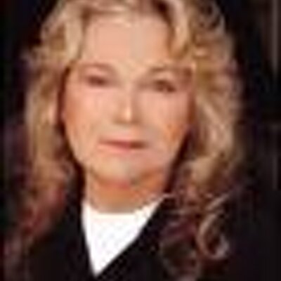 Profile Picture of Sheila Manning (@SheilaManning) on Twitter