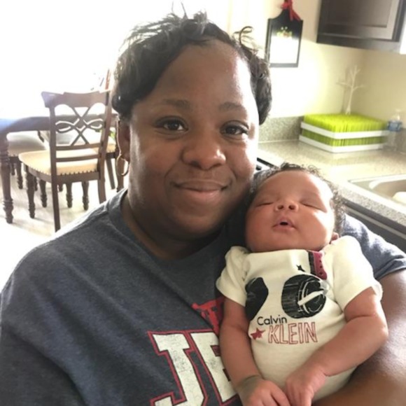 Profile Picture of Latisha Scott (@scottlatisha30) on Poshmark