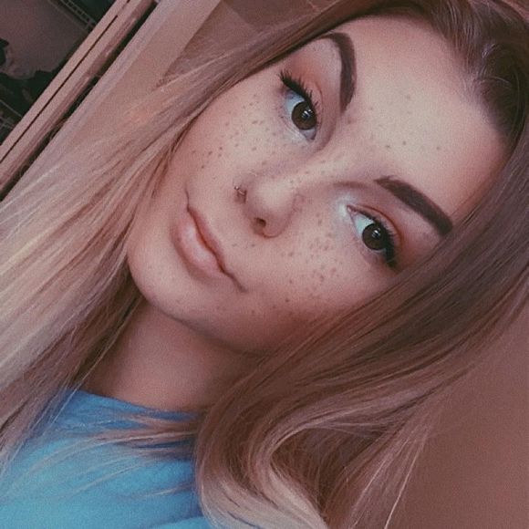 Profile Picture of Katelynn Ramsey (@katelynnramsey7) on Poshmark