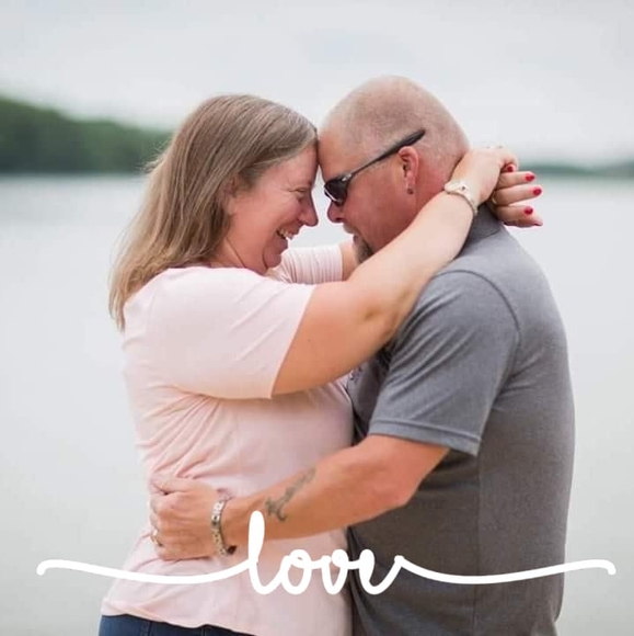 Profile Picture of Christine Hagerman (@hagermanc72) on Poshmark