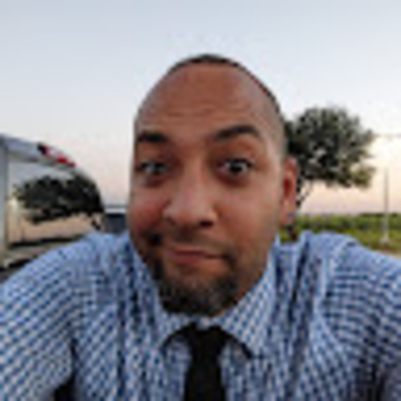 Profile Picture of Brandon Wilks (@bwilksyo) on Poshmark