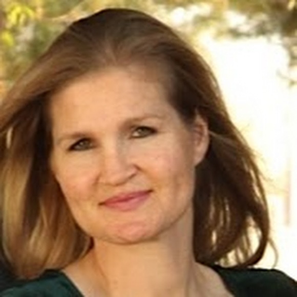 Profile Picture of Claryce Crosby (@4claryce) on Poshmark