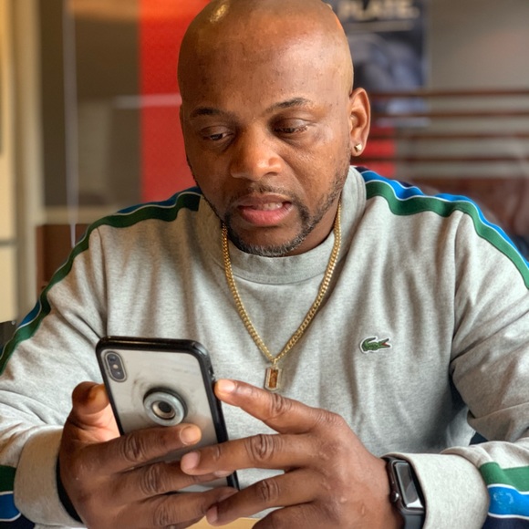 Profile Picture of Michael Carpenter (@michaelcarpe216) on Poshmark