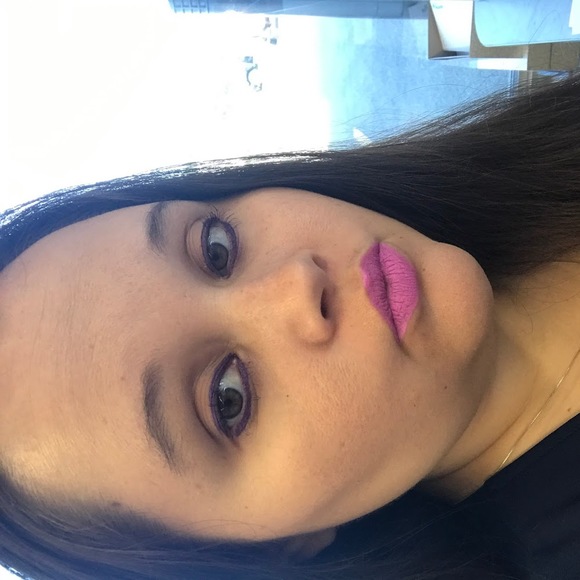 Profile Picture of Samantha Moskowitz (@samanthamoskowi) on Poshmark