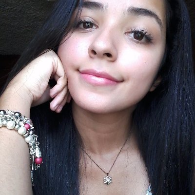 Profile Picture of Olga Bonilla (@OlgaBonii) on Twitter